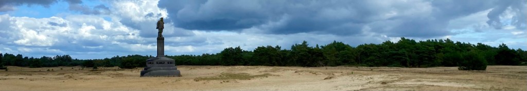 Monument De Wet Otterlosche zand-Hoge Veluwe